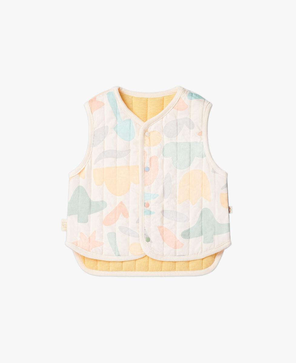 Petite Revery Reversible Quilted Vest - Buttermilk/Summer Fields