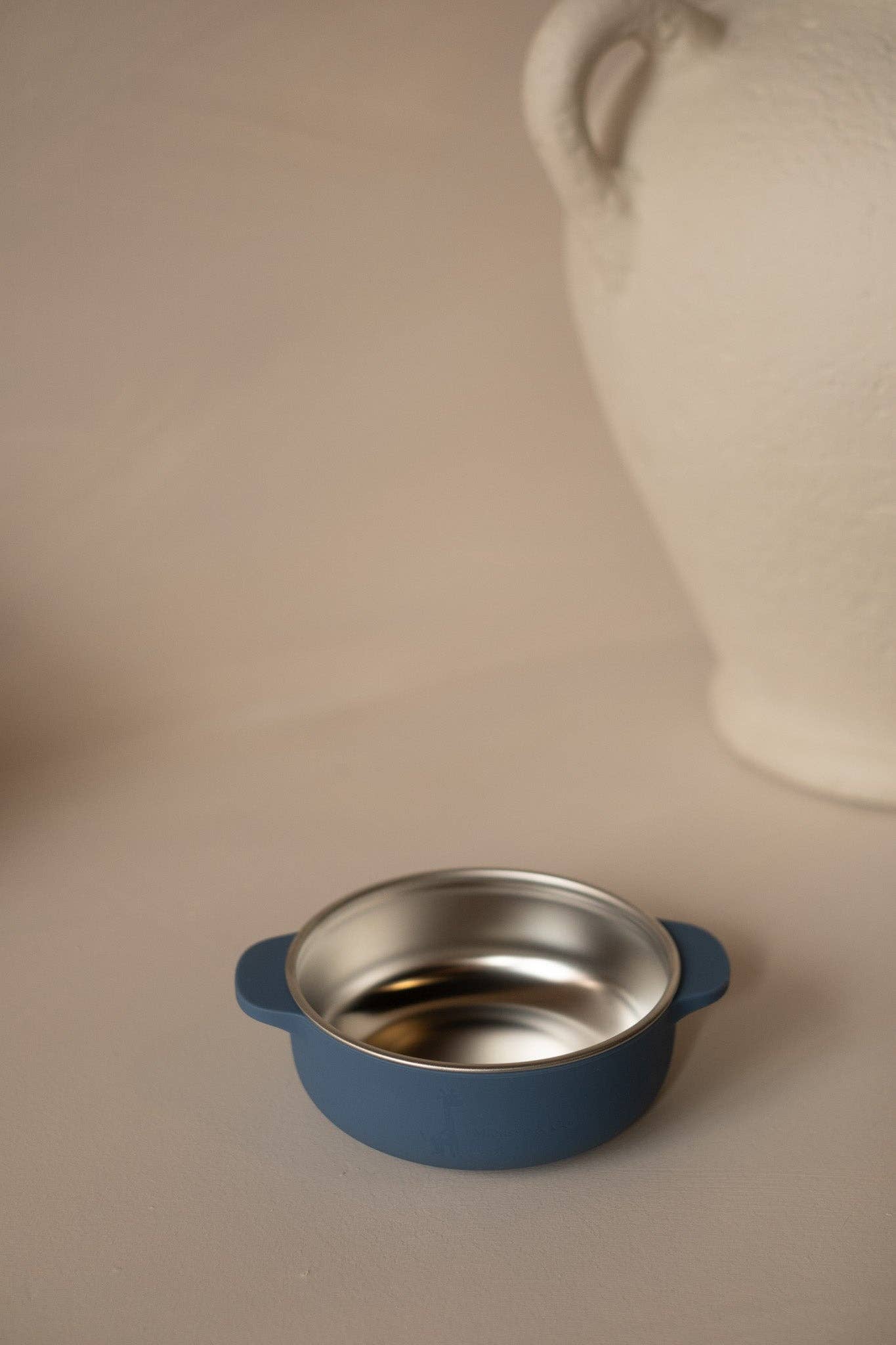 Suction bowl – stainless steel and food‑grade silicone: Vieux rose