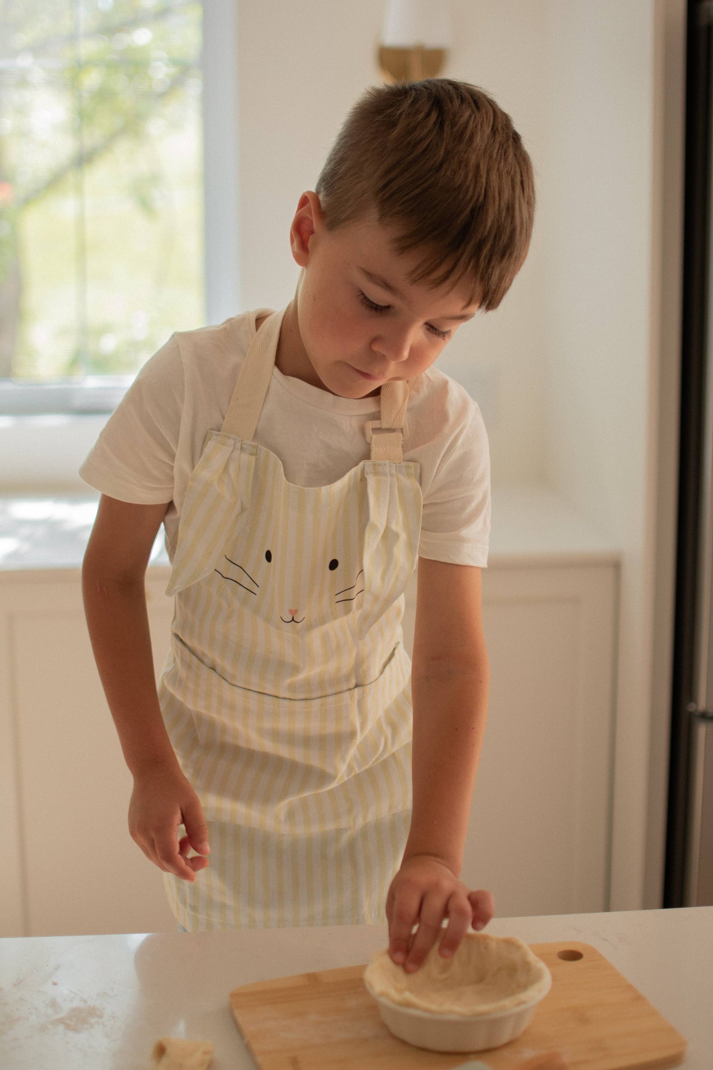 Kitchen apron for little chef - 2 years and up: Rabbit with sage