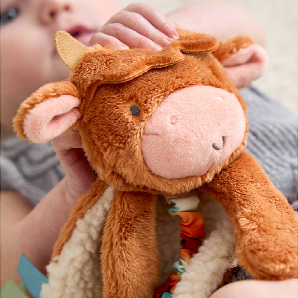 Itzy Friends Lovey™ Plush: Carmen The Cow