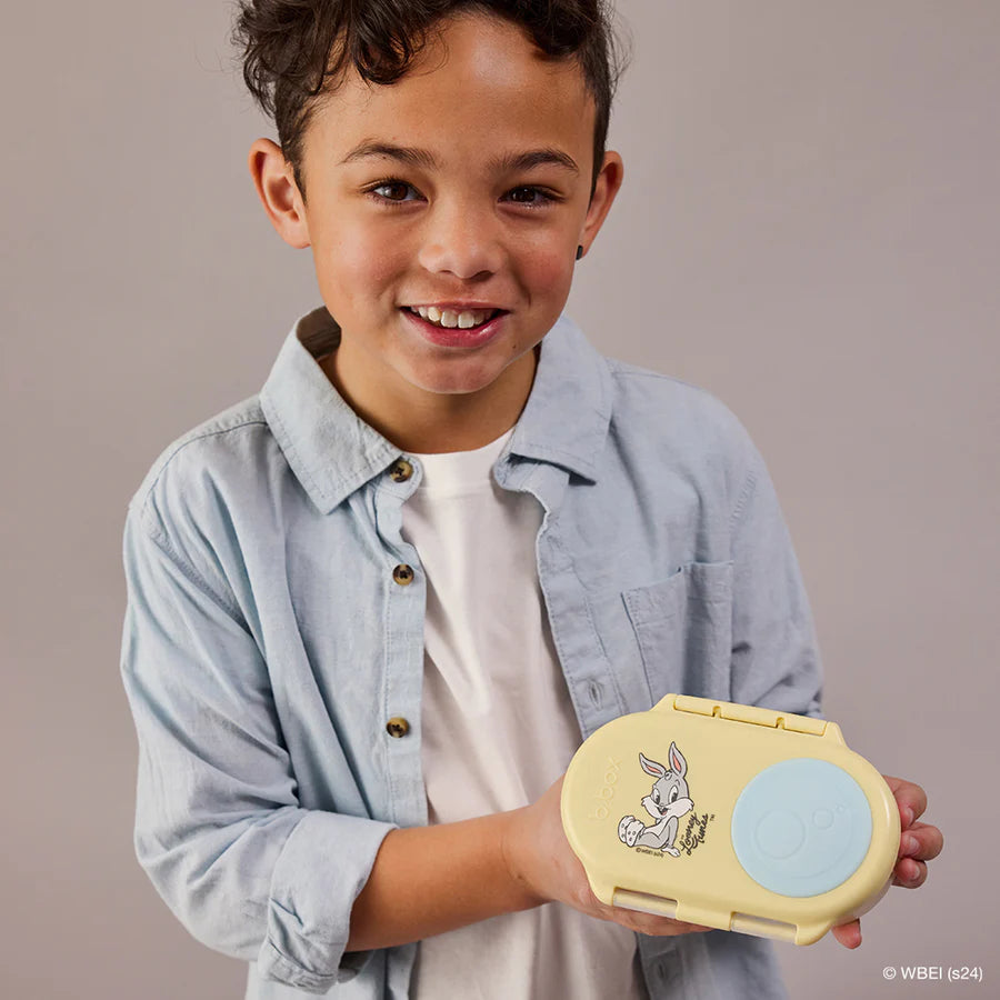 B. BOX  Snack Box - Looney Tunes