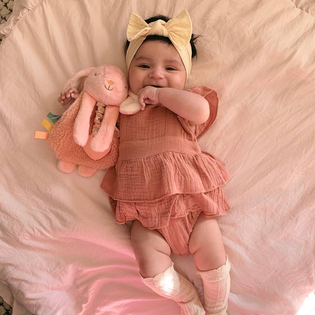 Itzy Friends Lovey™ Plush: Carmen The Cow