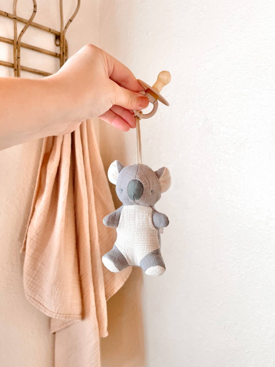 Bitzy Pal Natural Rubber Pacifier & Plush: Bow