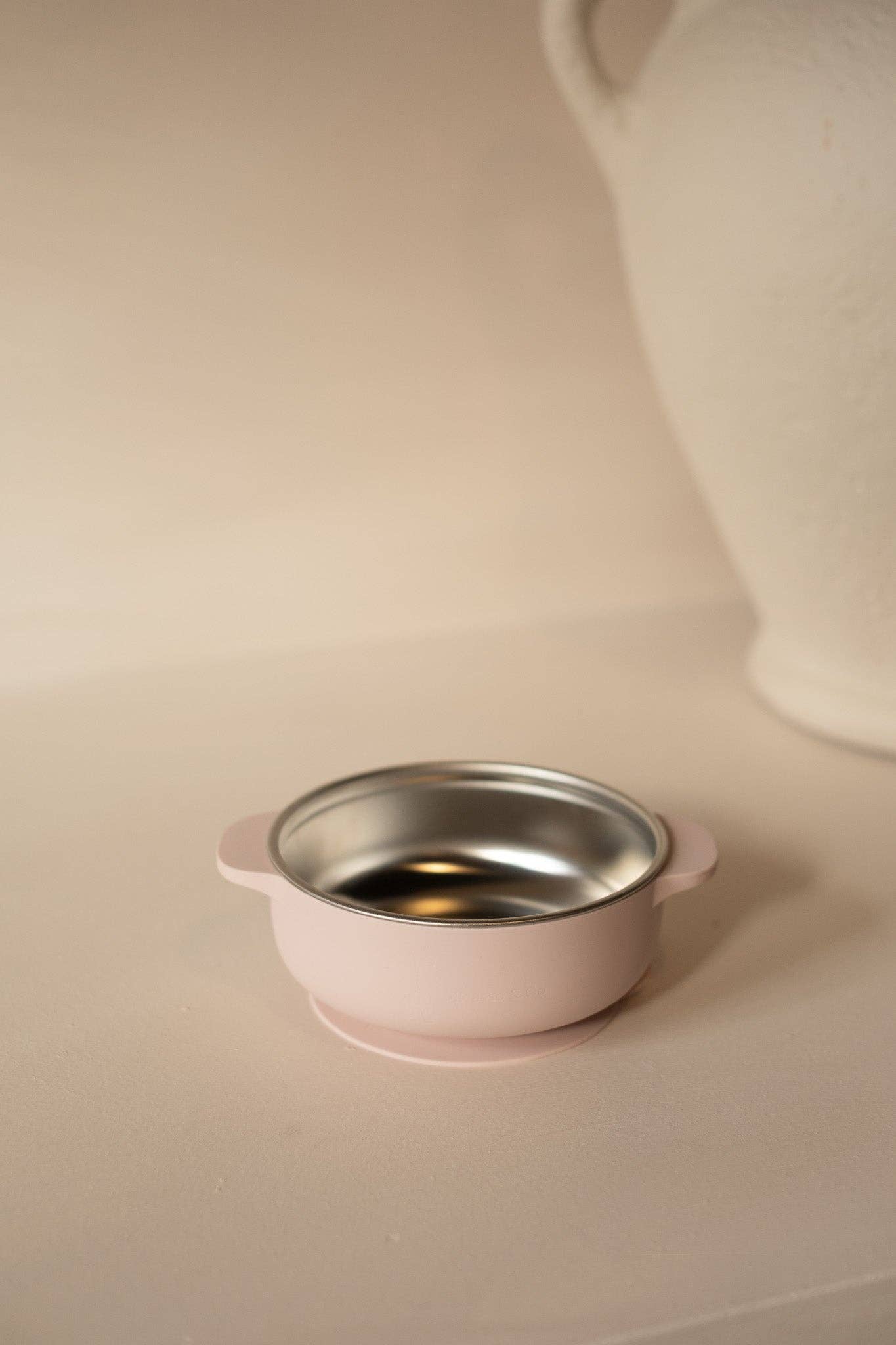 Suction bowl – stainless steel and food‑grade silicone: Vieux rose