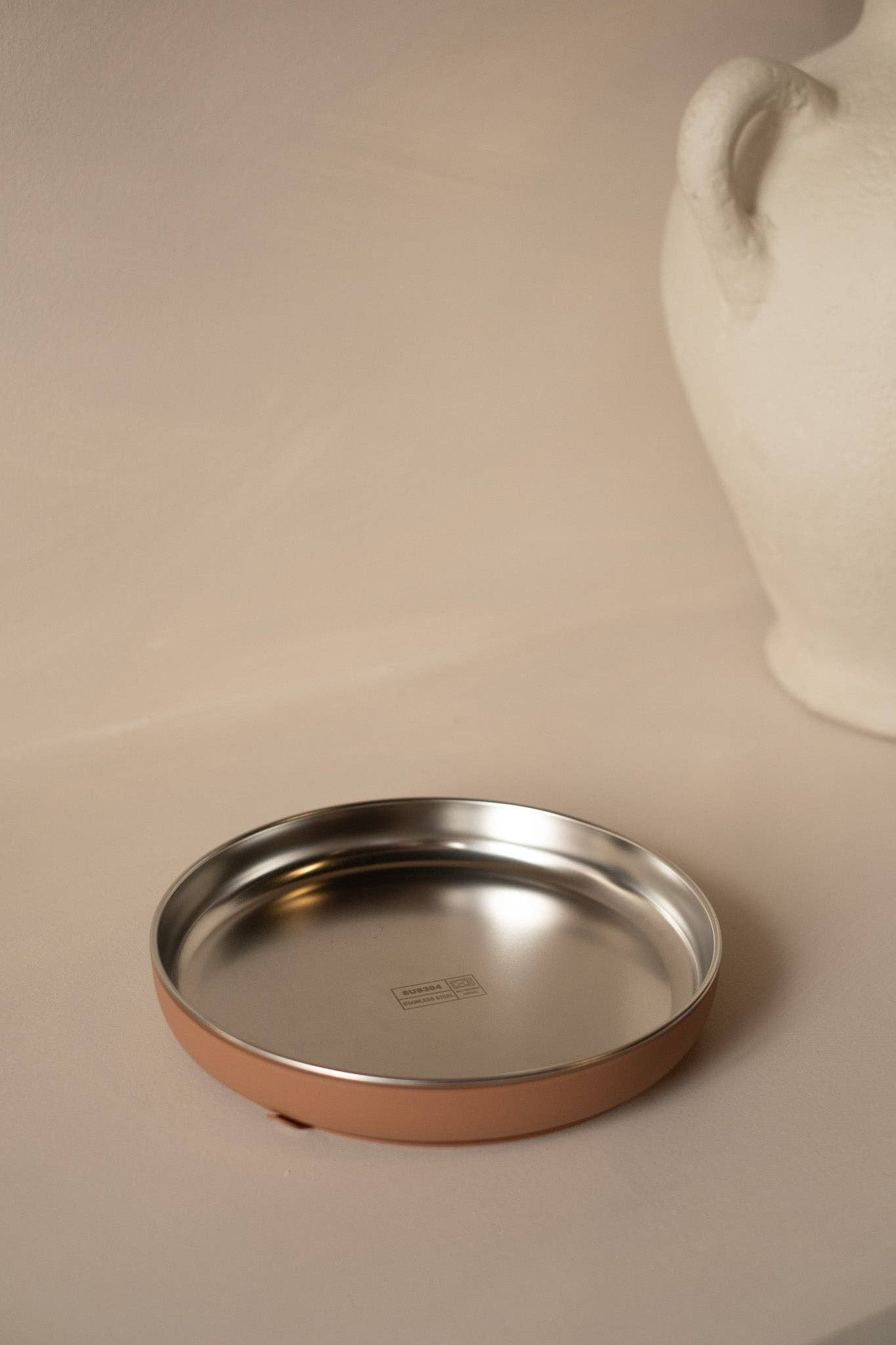 Children's plate – stainless steel and food-grade silicone (removable base): Caramel