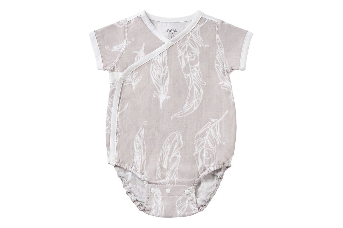 Nest Designs Short Sleeve Kimono Onesie (Bamboo Spandex Muslin) - Feather Grey