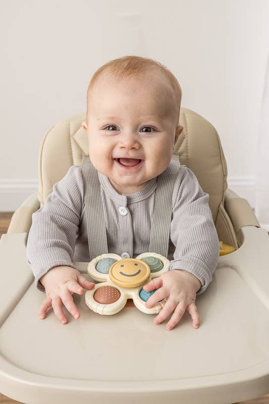 Itzy Pop & Whirl™ - Bath + Travel Toy: Smile