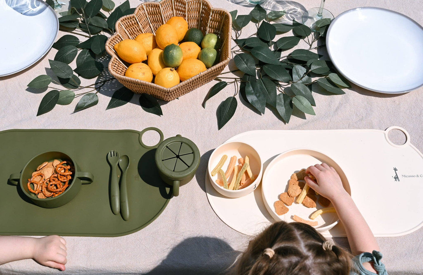 Non-slip and flexible silicone placemat: Mauve