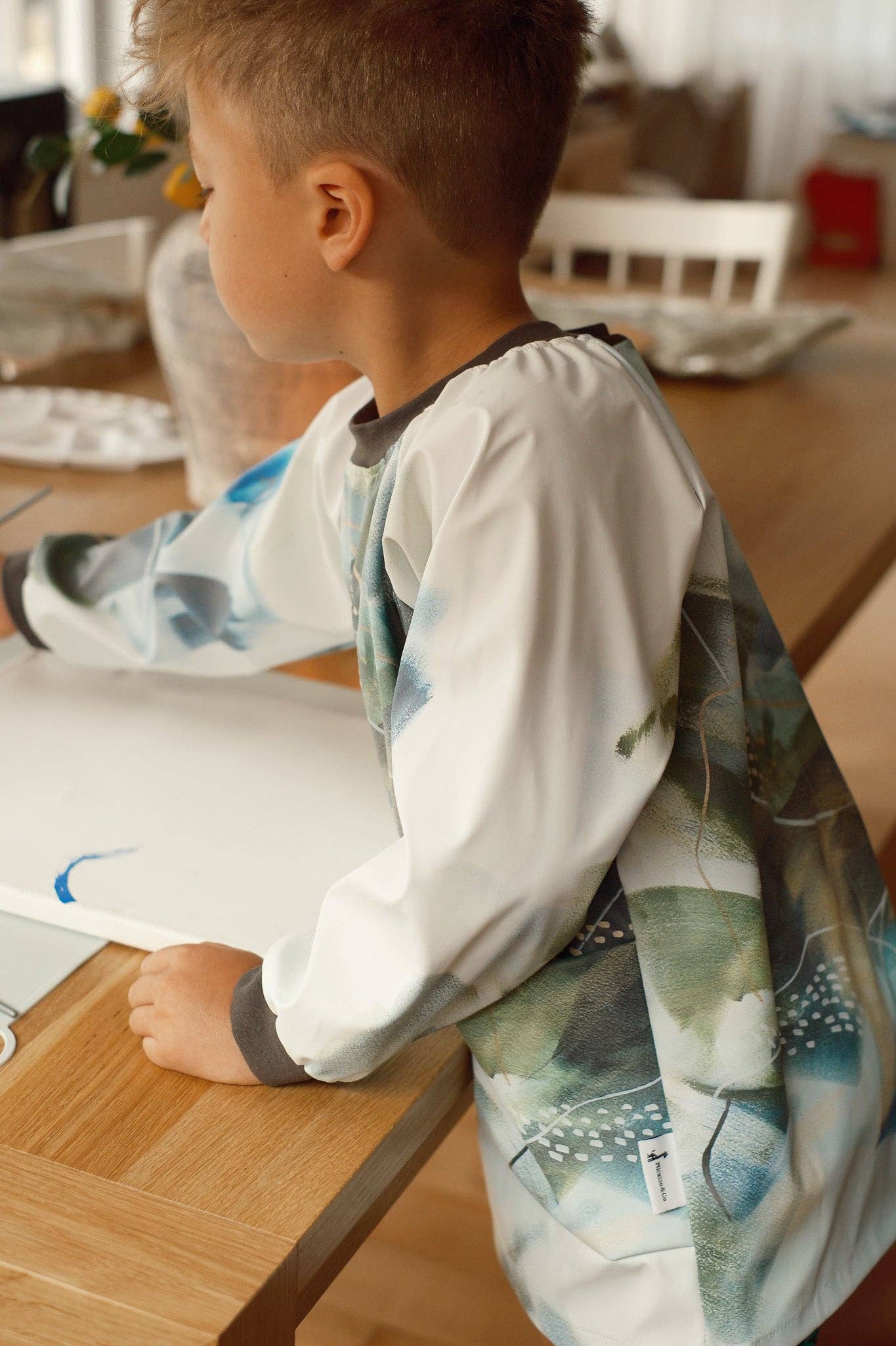 Children's waterproof artist apron: Vichy caramel