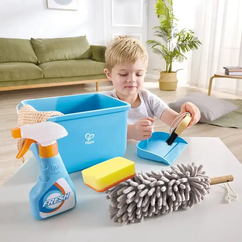 Hape® CLEAN-UP BUCKET SET – HAPE