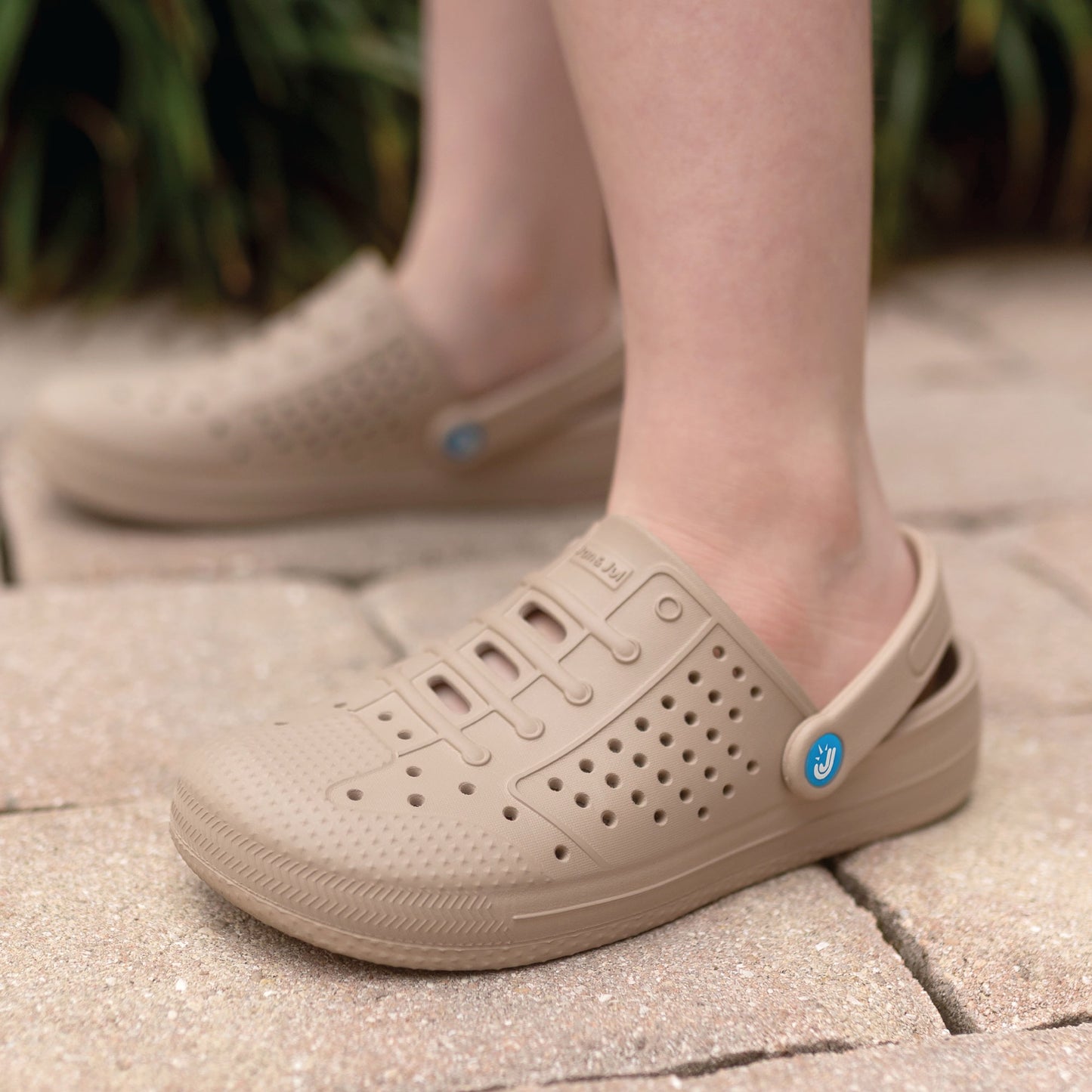 Jan and Jul  |Kids SunLite Slip-On Sandals