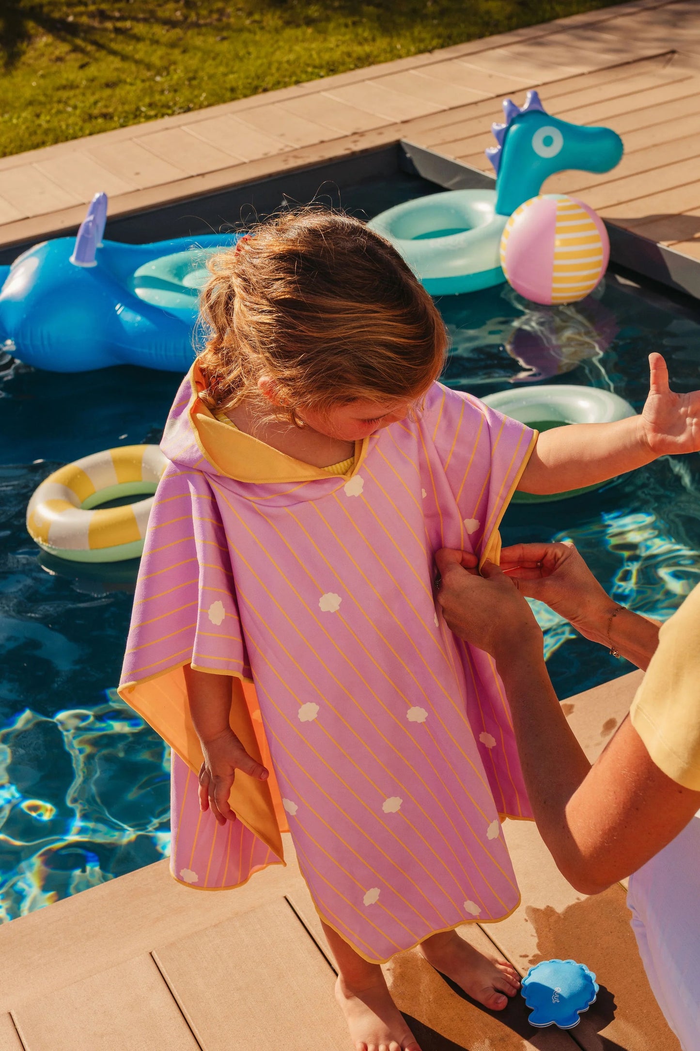 QUUT Beach/Bath Poncho