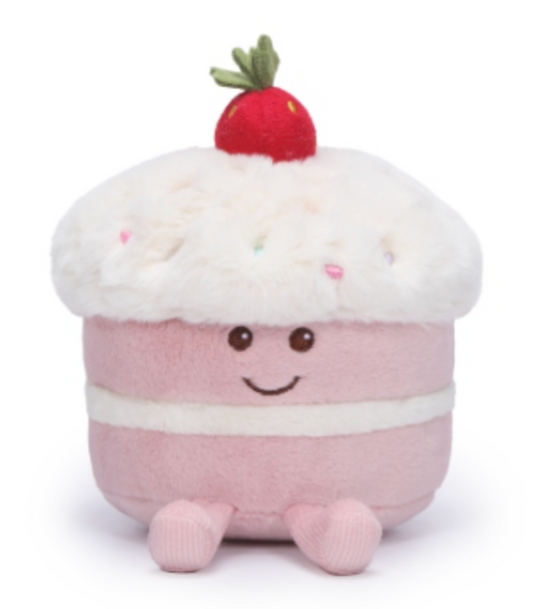 Mchugs Strawberry Cake - 18CM