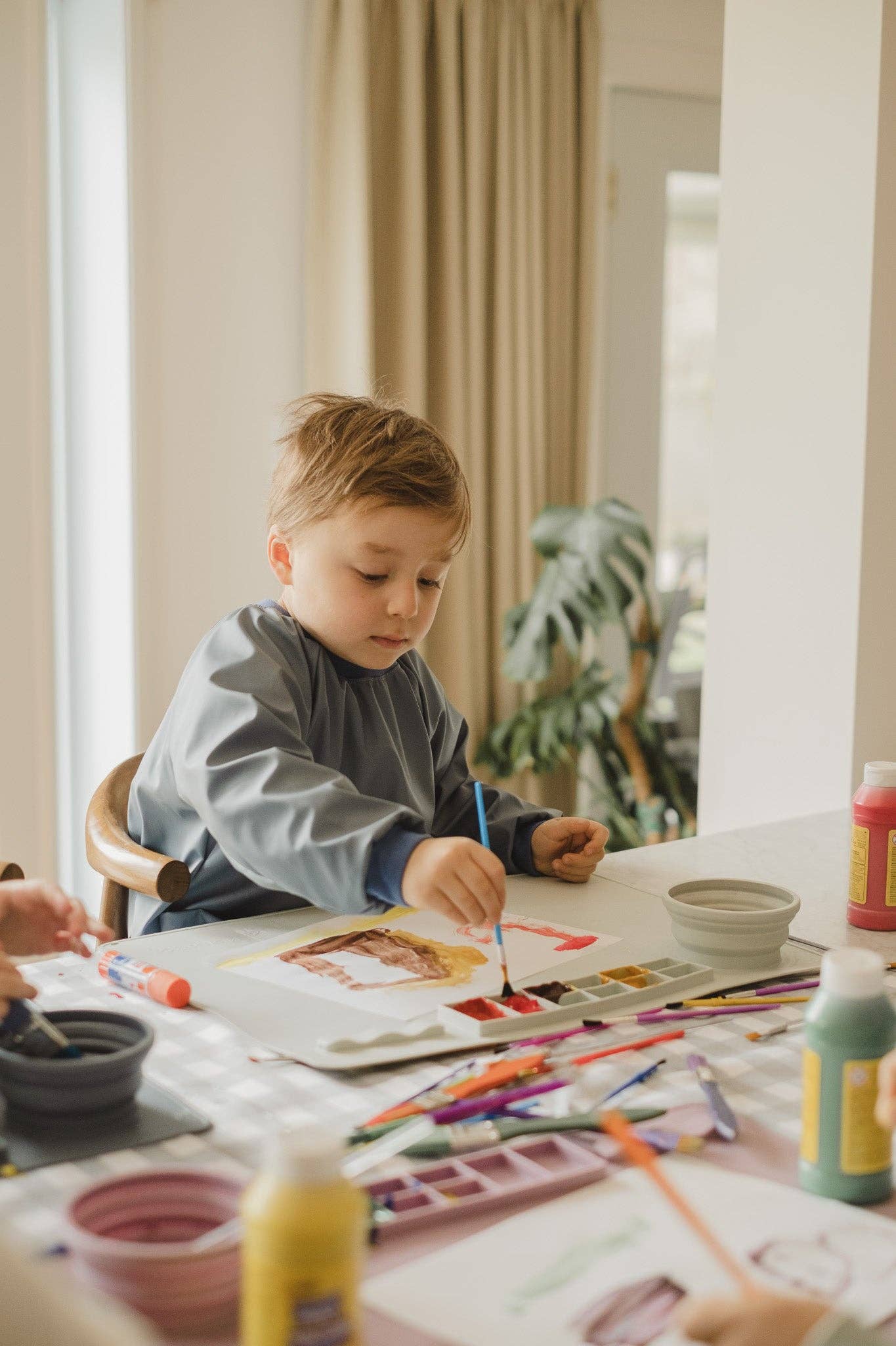 Children's waterproof artist apron: Morning at the stable