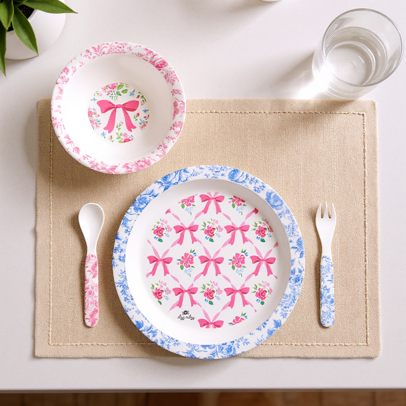 Itzy Bistro™ - 4 piece dining set: Giddy Up!