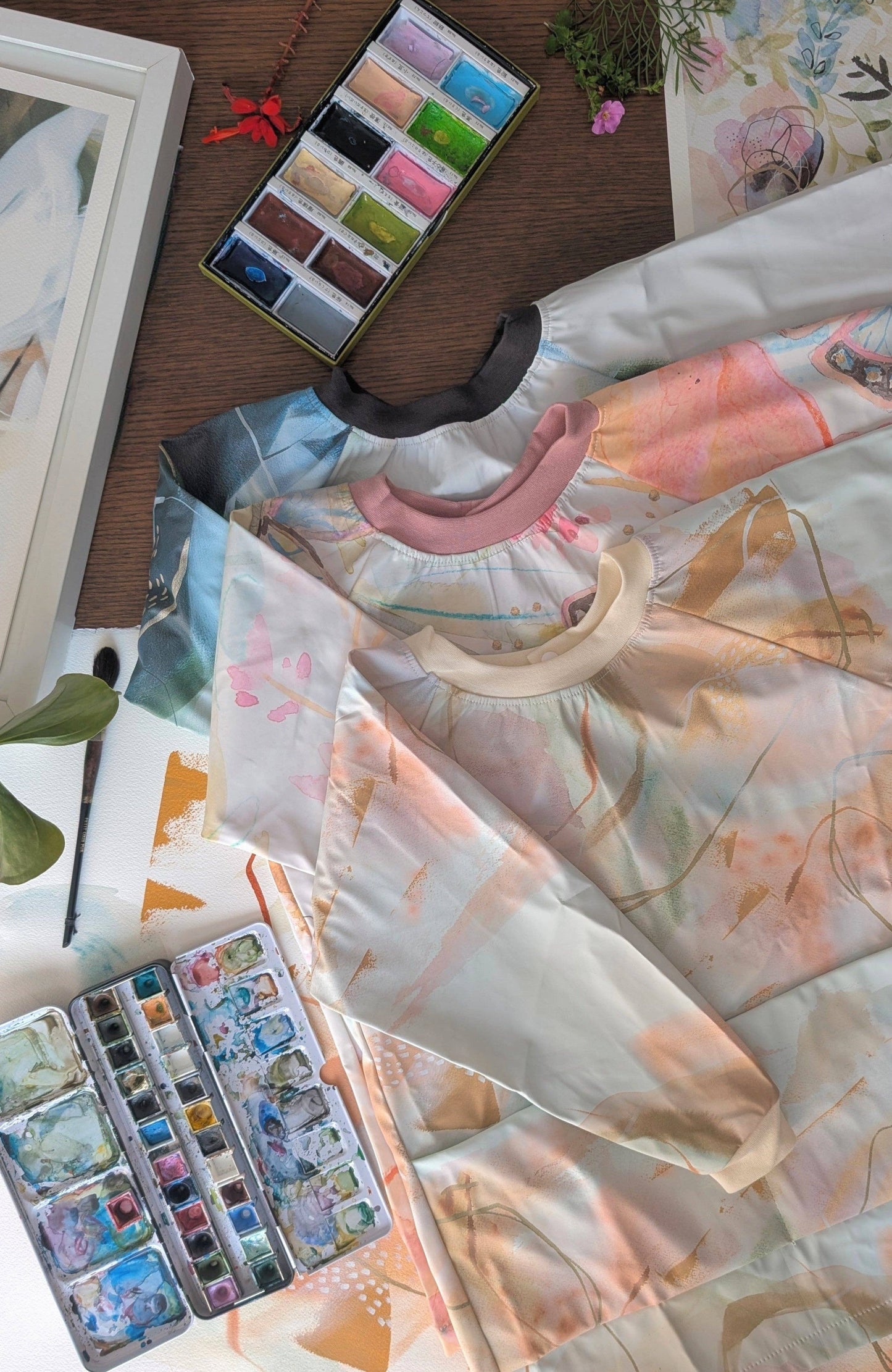 Children's waterproof artist apron: Vichy caramel