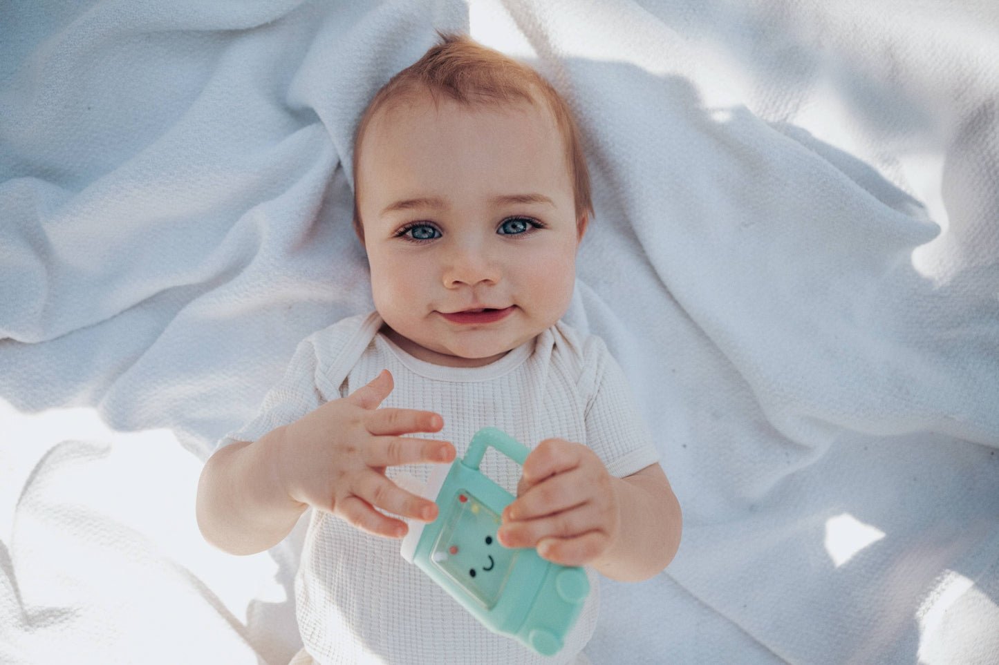 Sweetie Shake Plus™ - Teething + Rattle Toy: Croissant