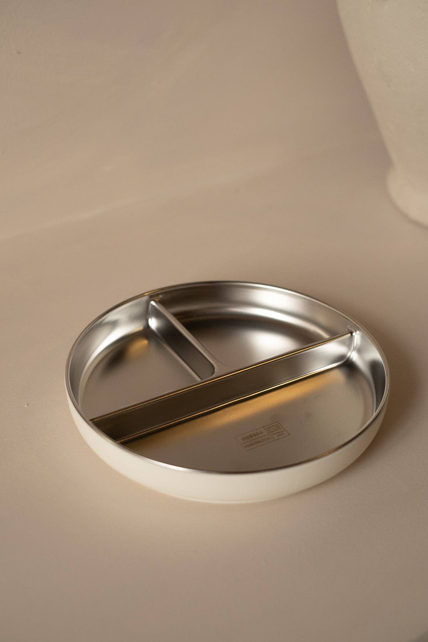 Divided suction plate – stainless steel and food-grade silicone: Bleu majestueux