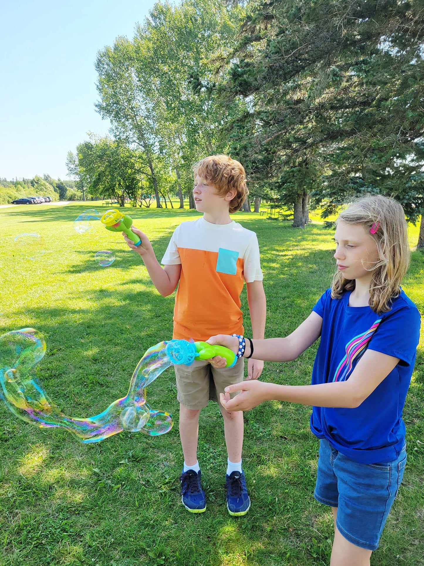 Bubble Bonanza Crazy Yoobbles Bubbles in Bubbles Machine Blower w/ solution